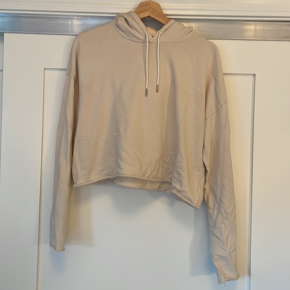 Mate the Label Cropped Hoodie - Picture 2 of 4
